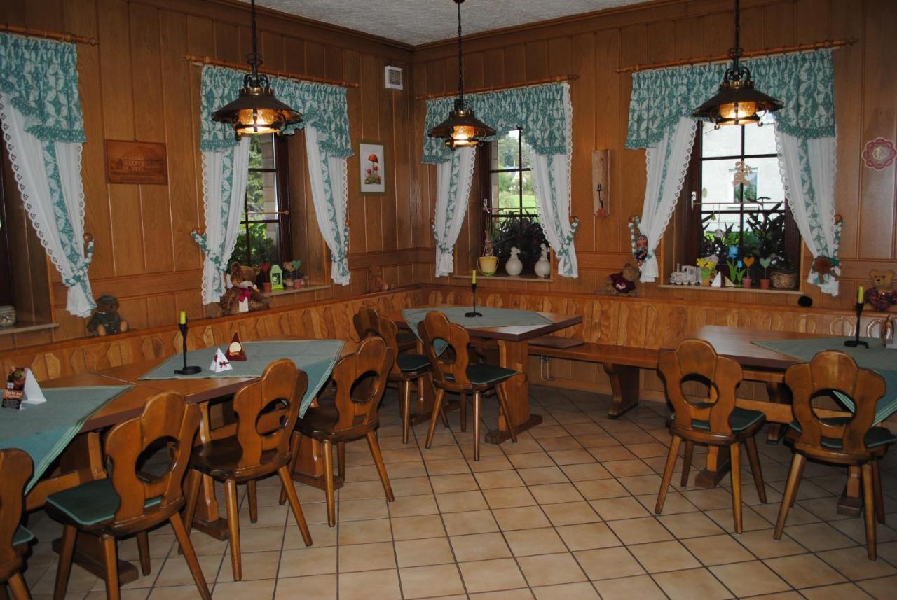 Stutzengrun Landhotel "Lichte Aue" Lichtenau מראה חיצוני תמונה